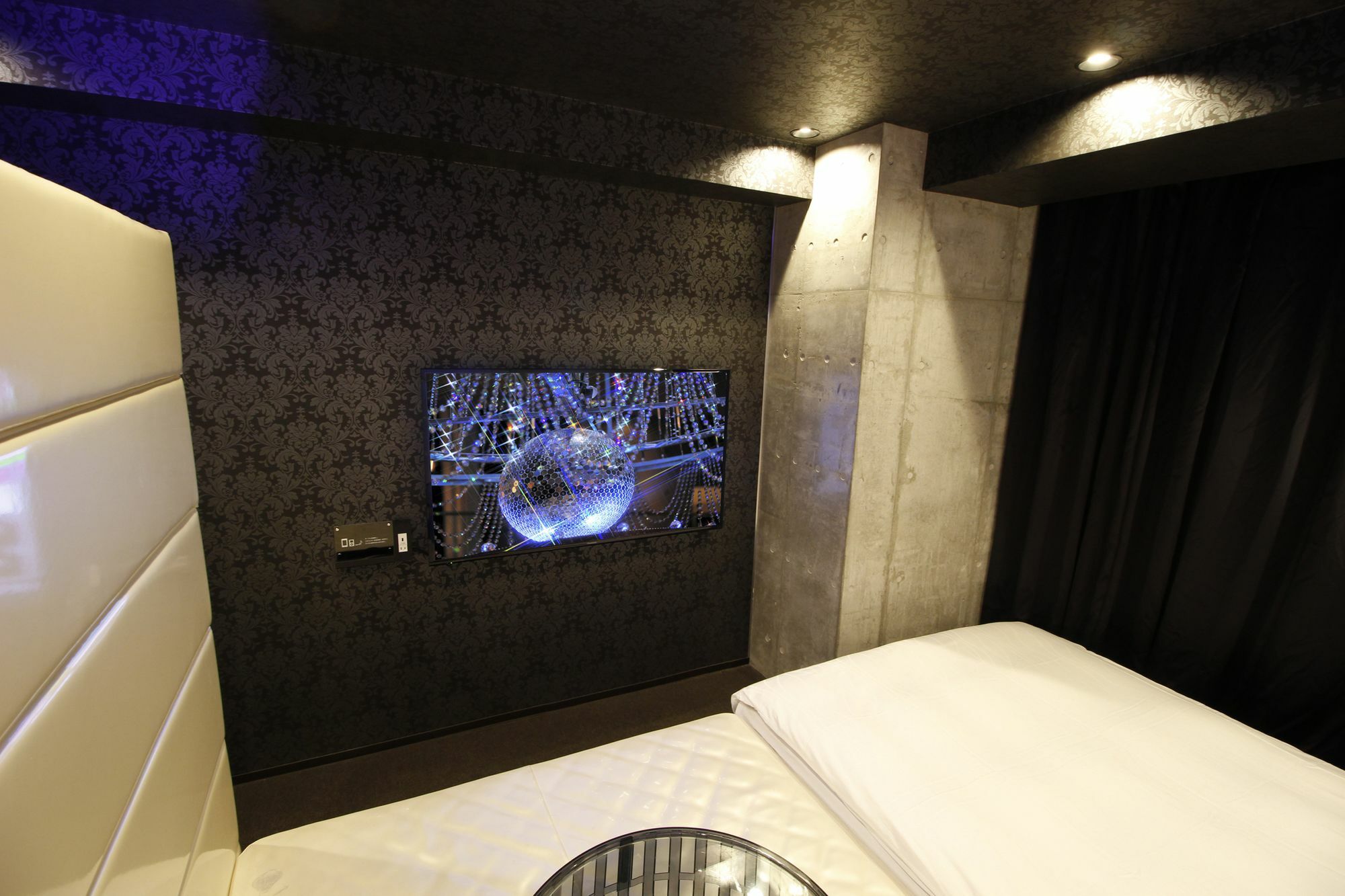 Hotel The Hotel Shinjuku (Adults Only) Tokio Buitenkant foto